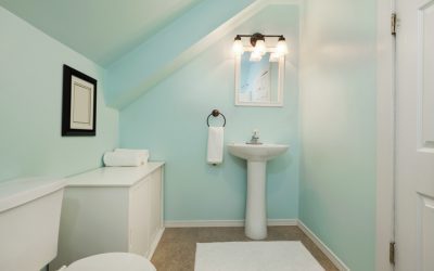 What are the Best Paint Colors for Small Bathrooms?
